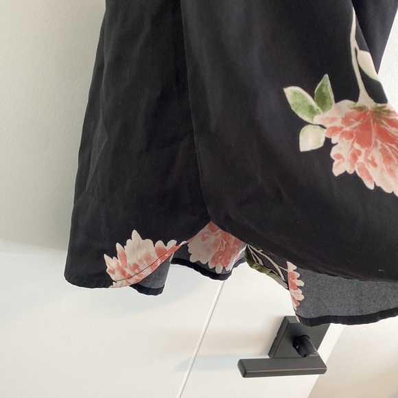 Dynamite Dress - Picture 4 of 5